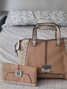 Guess  Beige & Cream Tote with Matching Wallet